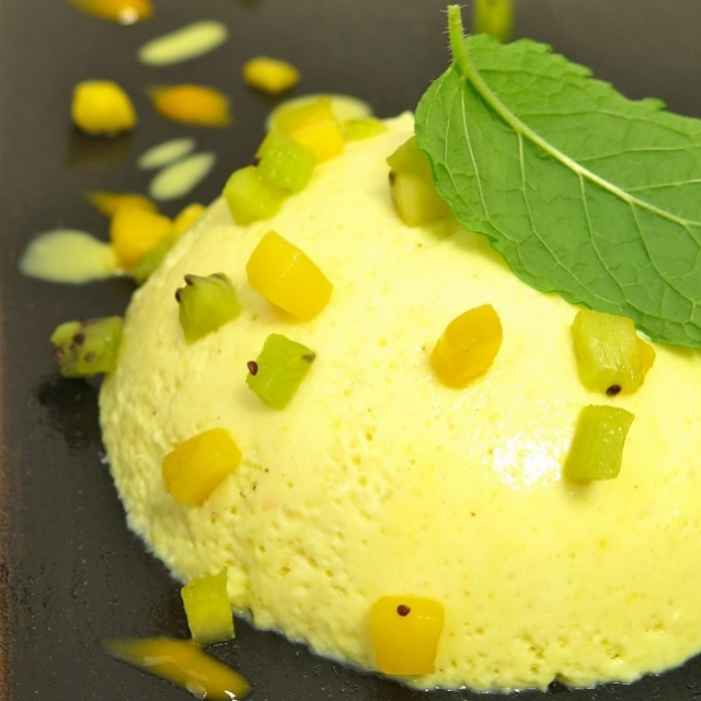 Yellow curry panna cotta van gember