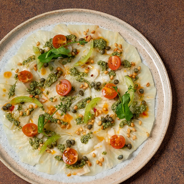 Knollensellerie-Carpaccio mit Bresc Vegan Pesto 