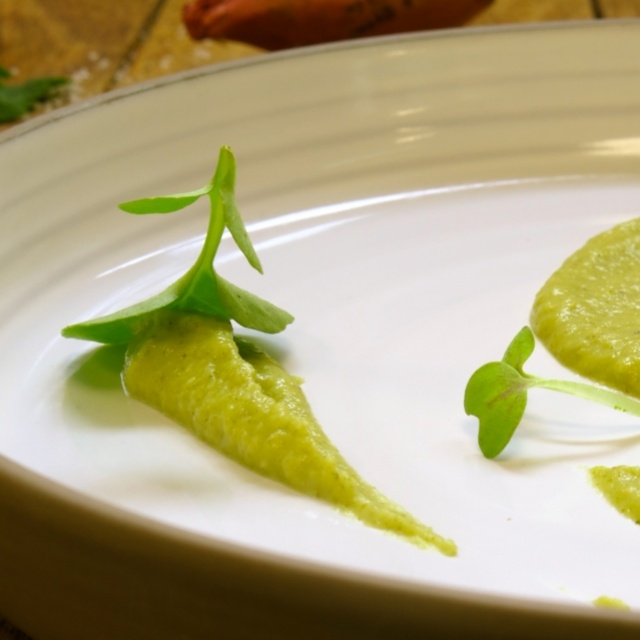 Crème van broccoli en groene curry