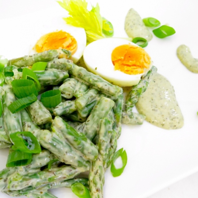 Salade groene asperge met ei